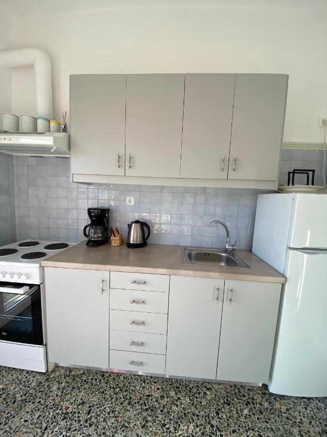 Mpanos Sea Apartment 1 Loutra Oraias Elenis Exterior foto